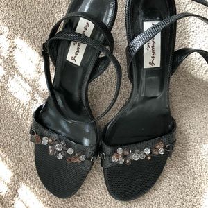 Ladies shoes